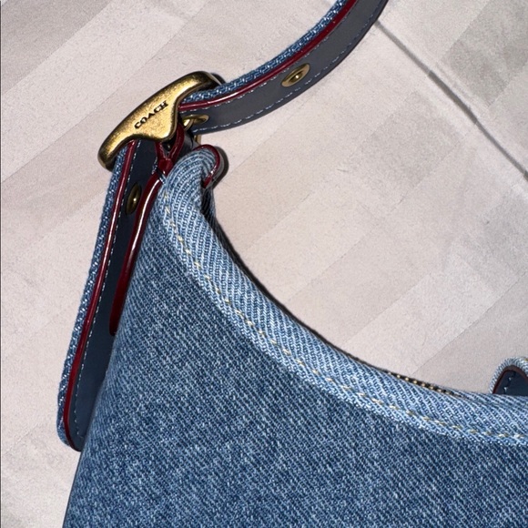 Coach Denim Hamptons Hobo Shoulder Bag Blue Denim adjustable - Picture 11 of 16